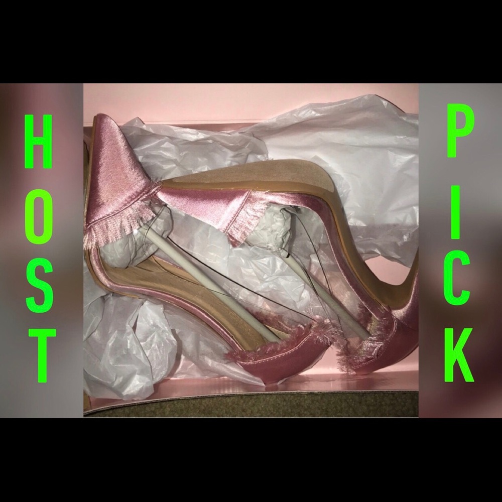 🎉HP🎉 Brand new Pink heels